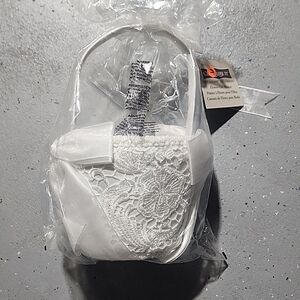 💥5/$25 SALE | BUNDLE TO SAVE | Wedding Flower Girl Basket